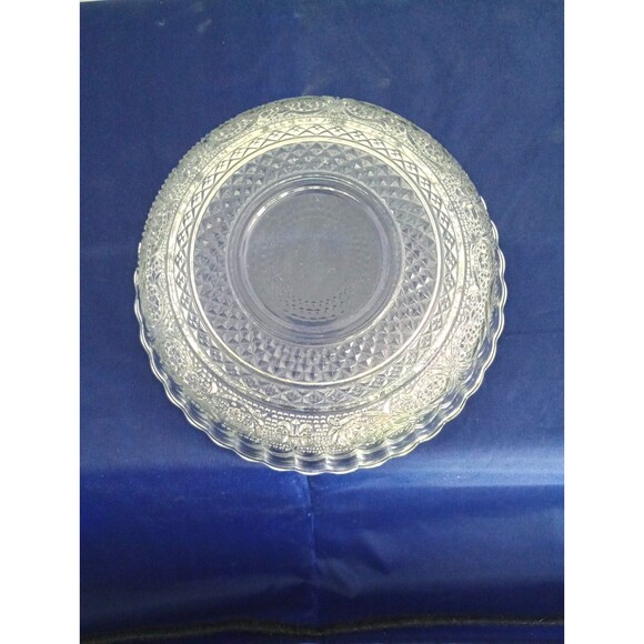 Kig/Malaysia Pressed Glass Clear Serving Bowl Fleur De Lis Trellis Design - Picture 3 of 4